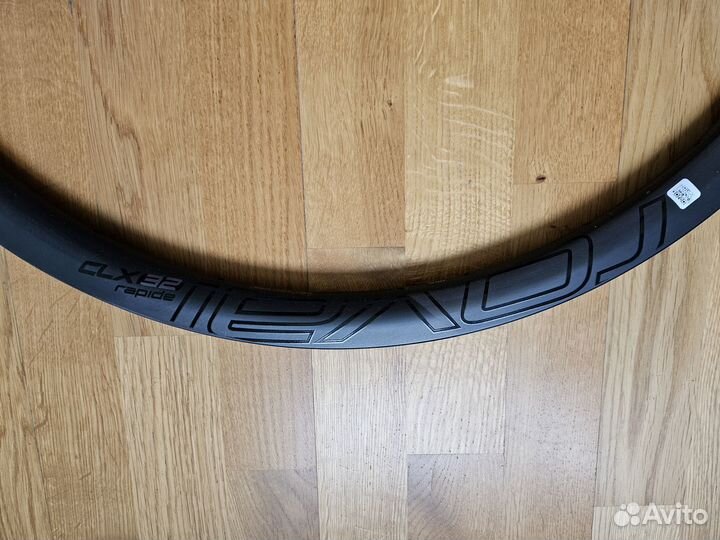 Карбоновый обод Roval CLX32 (700с) шоссейный