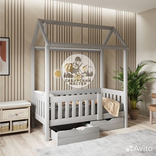 Кровать домик из дерева