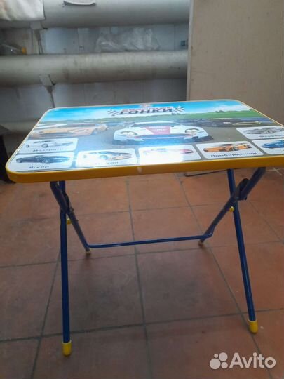 Детский стол