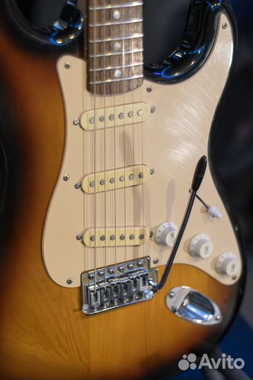 Squier by Fender bullet strat