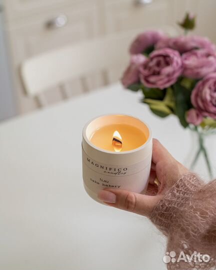 Ароматическая свеча с деревянным фитилём