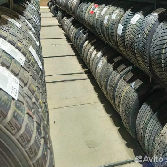 Pirelli P Zero 235/35 R20 92Y