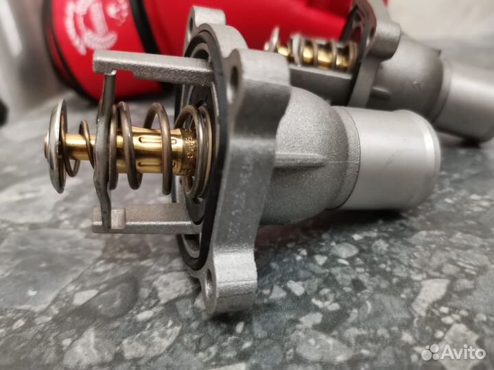 Термостат 92гр Опель Шевроле Альфа Ромео