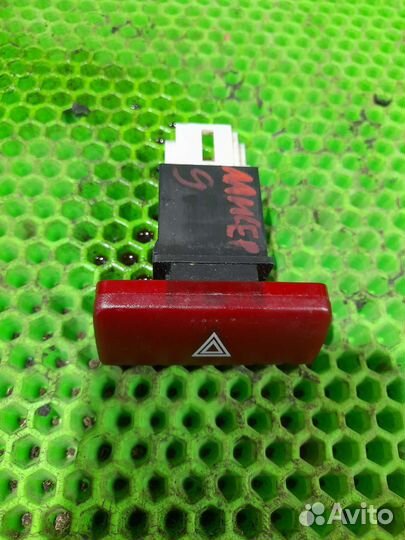 Кнопка аварийной остановки Mitsubishi Lancer 9