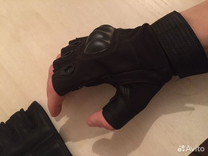 Перчатки чёрные