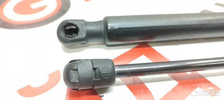 Амортизатор двери багажника Audi Q5 8R cncd