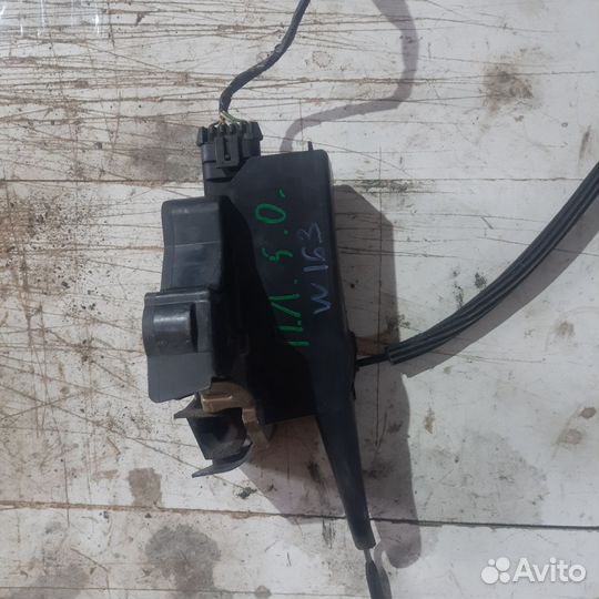 Замок передней левой двери