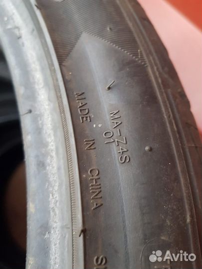 Maxxis MA-Z4S Victra 235/40 R18