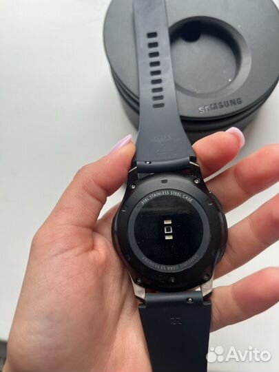 Смарт-часы Samsung Gear S3 Classic