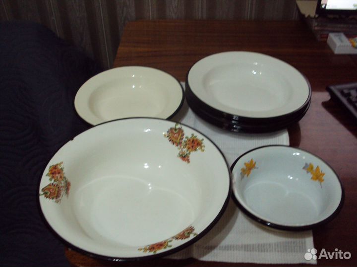 Эмалированные тарелки СССР новые