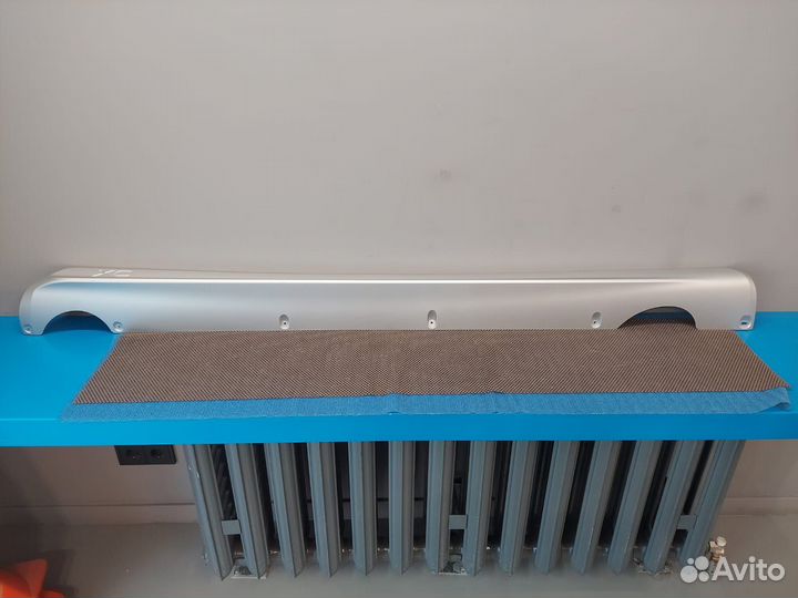 Накладка порога правая Volvo XC 60 новая оригинал