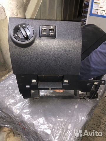 Накладка торпедо левая volkswagen caddy 4