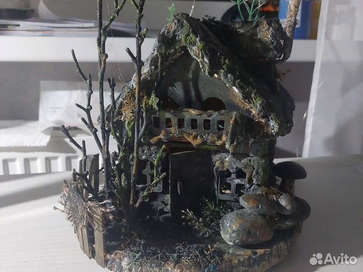 Необычный декор (домик ведьмочки)