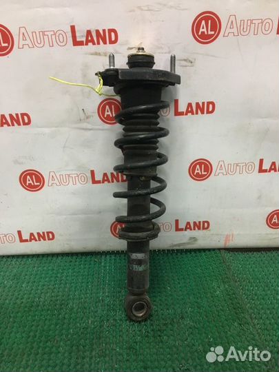 Стойка задняя левая Toyota Wish ZNE10