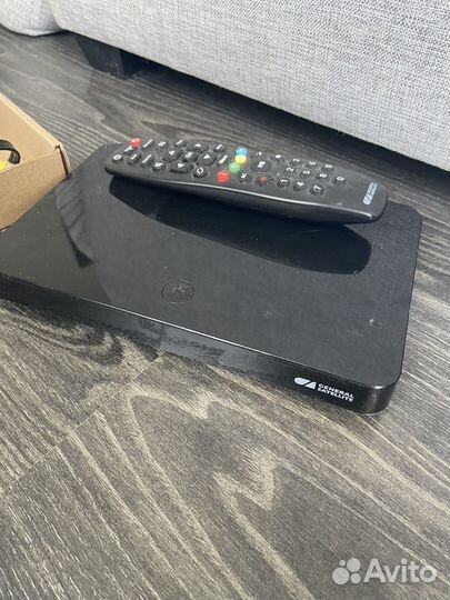 Цифровой двухтюнерный приемник триколор GS B527