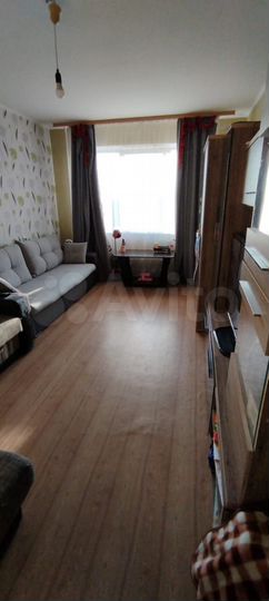 3-к. квартира, 74 м², 8/10 эт.