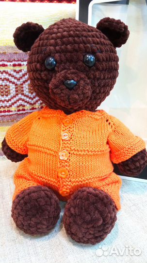 Продам вязаного медвежонка
