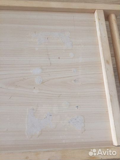 Поднос на ножках деревянный