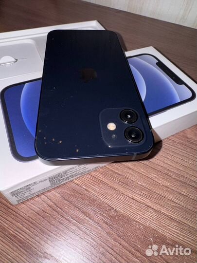 iPhone 12, 64 ГБ