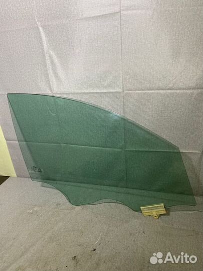 Стекло двери передней правой KIA Optima 4 GT
