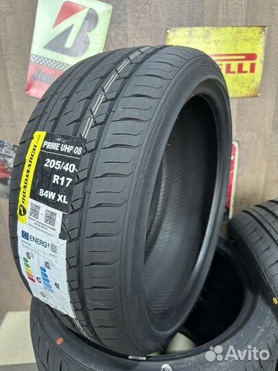 Roadmarch Prime UHP 08 205/40 R17