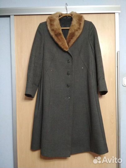 Норковая шапка 56-57 и пальто зимнее 48-50