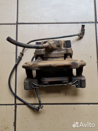 Суппорт тормозной передний mercedes w 210