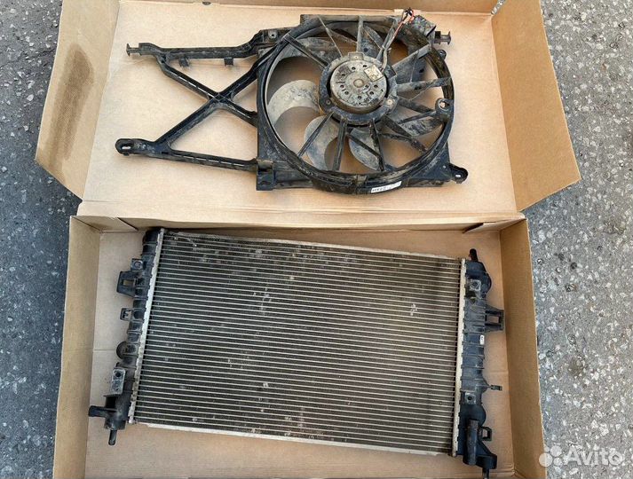 Радиатор охлождения opel astra h