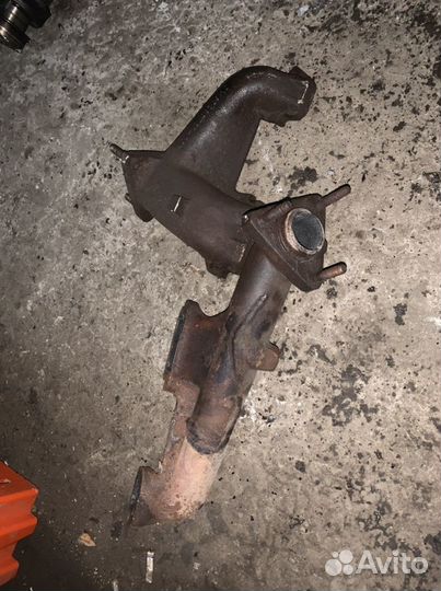 Выпускной коллектор C30LE opel omega A 3,0