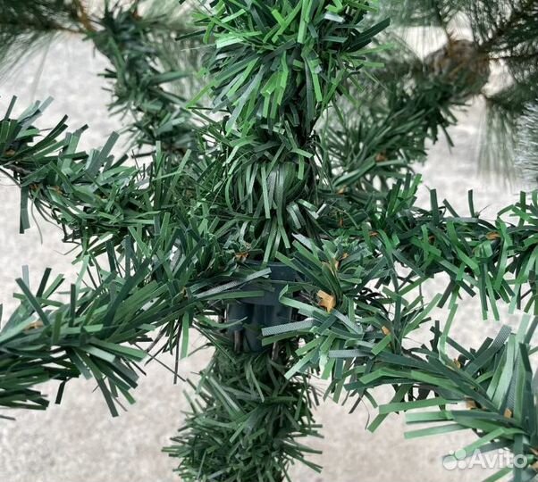 Елка искусственная 210