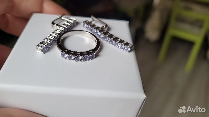 Серьги с натуральными танзанитами. Доставка ноль)