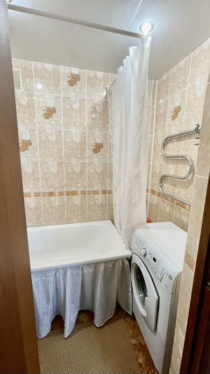 2-к. квартира, 46 м², 1/3 эт.