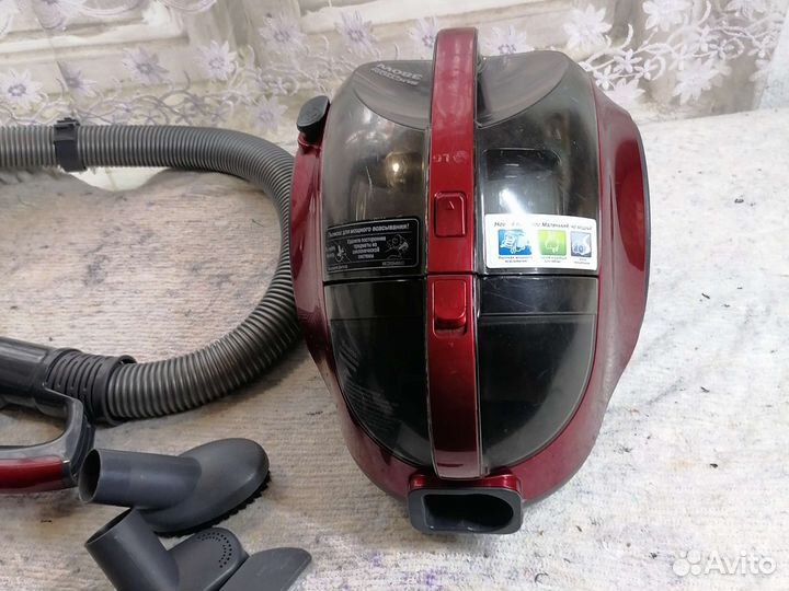 Пылесос LG VK73141H