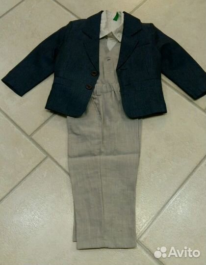 Костюм тройка на мальчика 9-12 месяцев