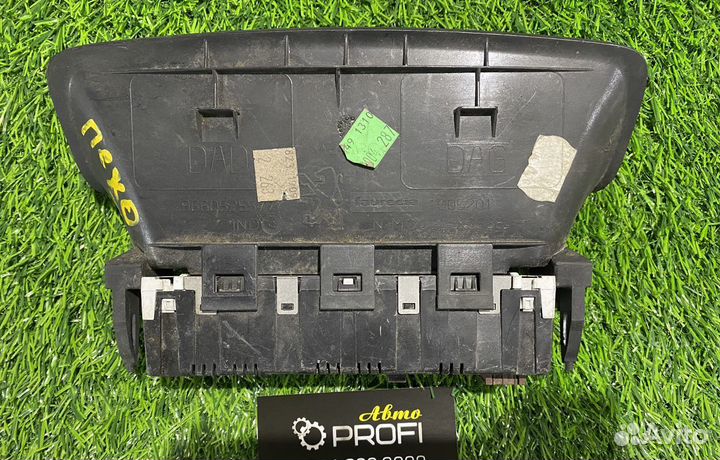 Дисплей информационный Peugeot 308