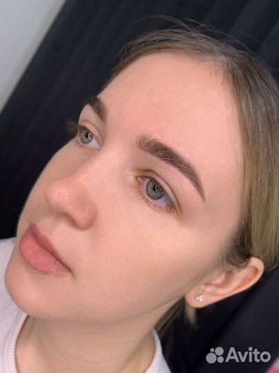 Оформление и окрашивание бровей