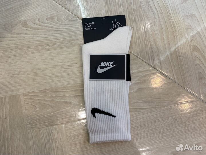 Носки Nike белые высокие