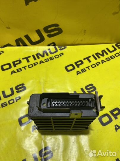 Блок управления двигателем Audi 80, Passat B3