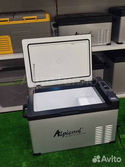 Автохолодильник фреоновый 30л 12/24/220