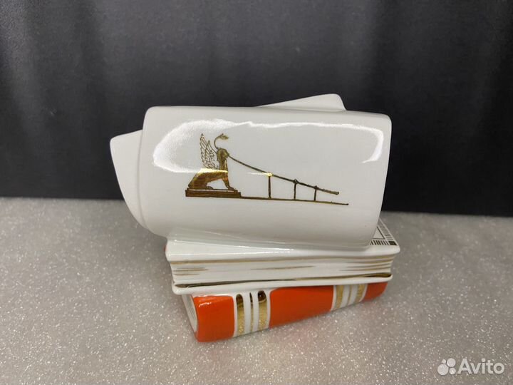 Фарфоровая Чернильница Книги Ленинград лфз