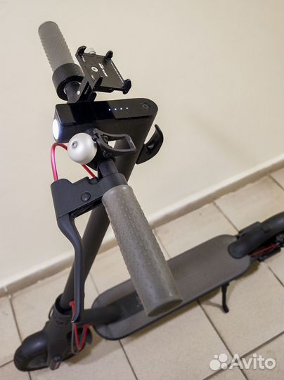 Самокат Xiaomi Mijia M365 с дополнениями