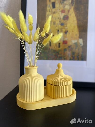 Ваза,поднос,шкатулка,свеча