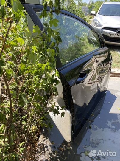 Дверь передняя правая на Хендай Солярис