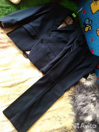 Школьный костюм