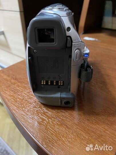 Видеокамера ivc GR-D340E