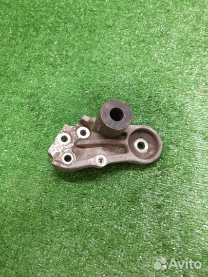 Кронштейн двигателя правый киа рио 2 jb
