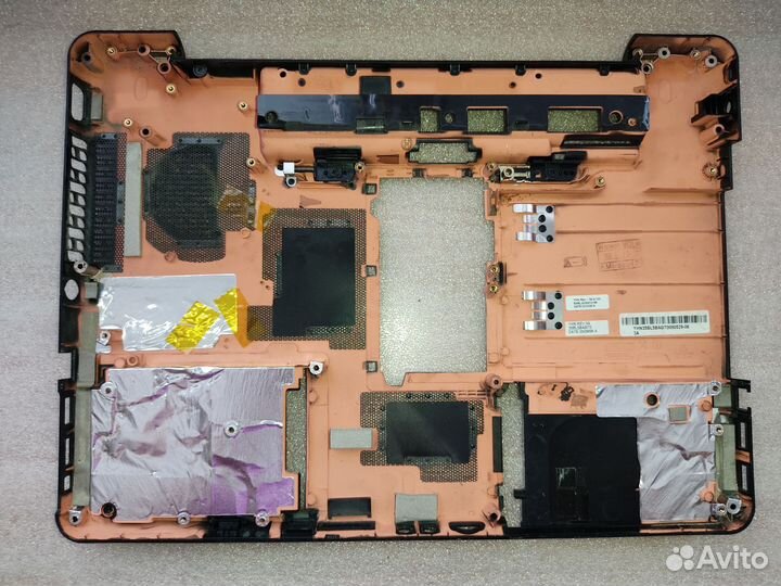 Поддон для ноутбука Toshiba Satellite A300D-126