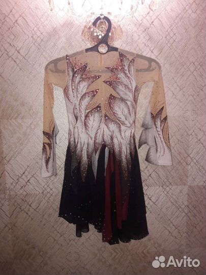 Костюм для фигурного катания