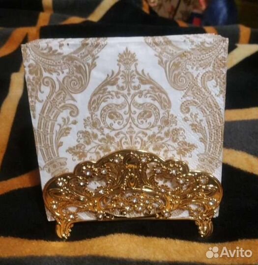 Салфетница со стразами