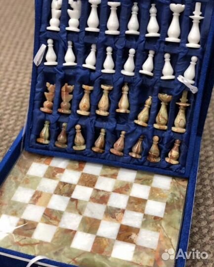 Шахматы из камня